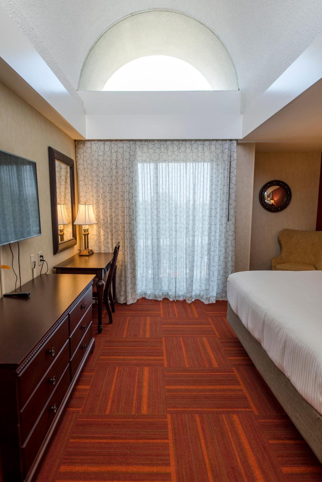 Howard Johnson By Wyndham Anaheim Hotel & Water Playground Экстерьер фото