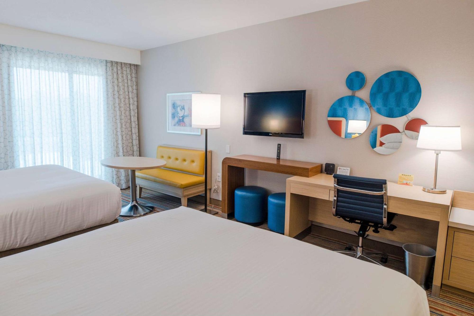 Howard Johnson By Wyndham Anaheim Hotel & Water Playground Экстерьер фото